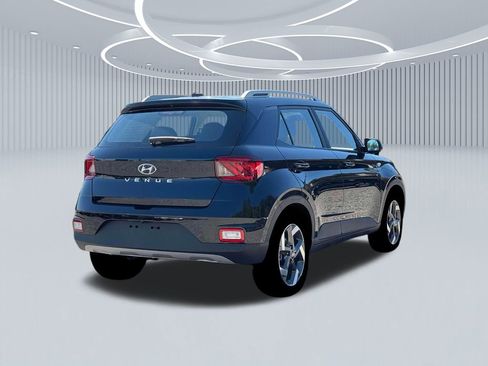 New 2026 Hyundai Venue SEL FWD image 7
