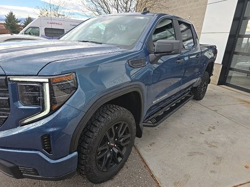 Used 2024 GMC Sierra 1500 Pro image 3