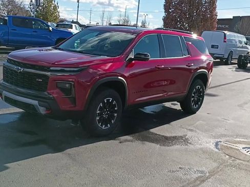 New 2026 Chevrolet Traverse Z71 w/ Enhanced Driving Package image 1