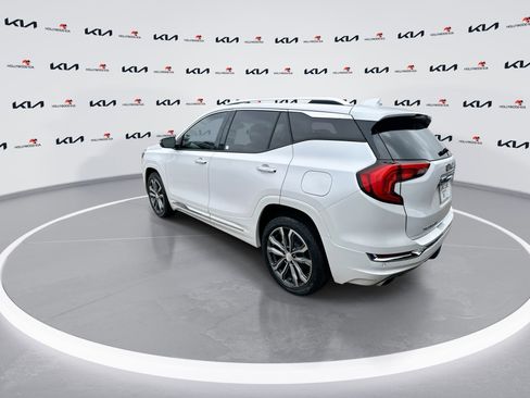 Used 2020 GMC Terrain Denali w/ Denali Premium Package image 6