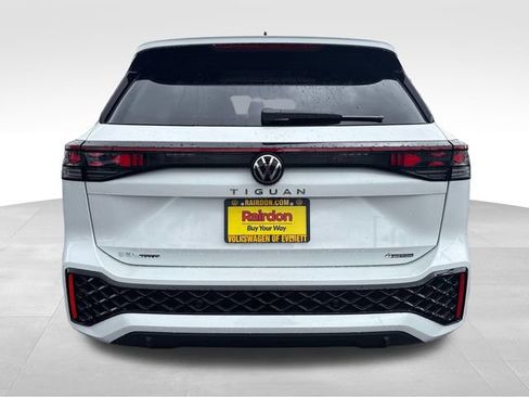 New 2026 Volkswagen Tiguan SEL R-Line image 6