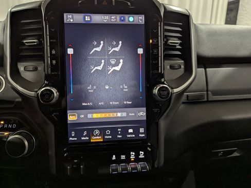 Used 2024 RAM 2500 Big Horn w/ Level 2 Equipment Group image 20