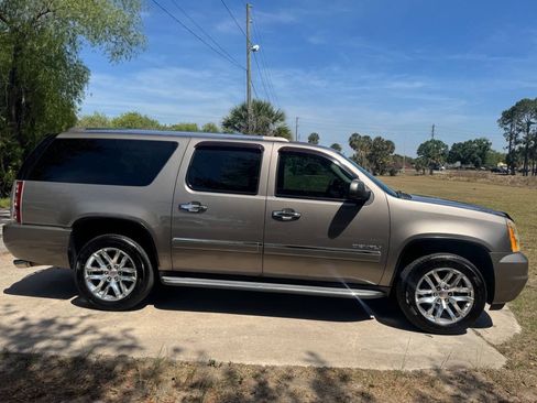 Used 2012 GMC Yukon XL Denali AWD/4WD image 5
