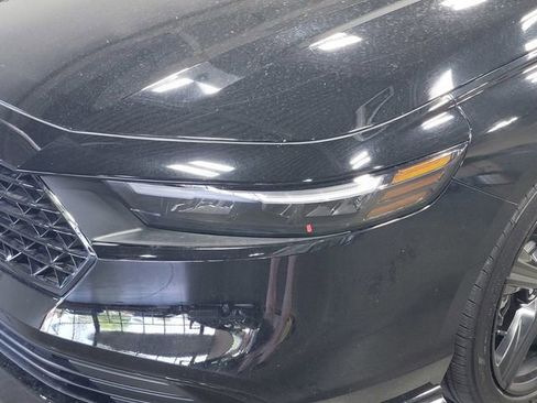Used 2023 Honda Accord Sport image 9