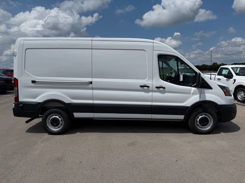 New 2025 Ford Transit 250 148 Medium Roof w/ Load Area Protection Package image 40