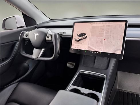 Used 2022 Tesla Model Y Performance AWD/4WD image 7
