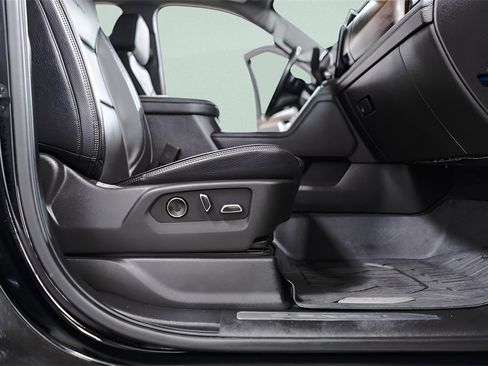 Used 2025 GMC Sierra 2500 Denali w/ Denali Reserve Package image 37