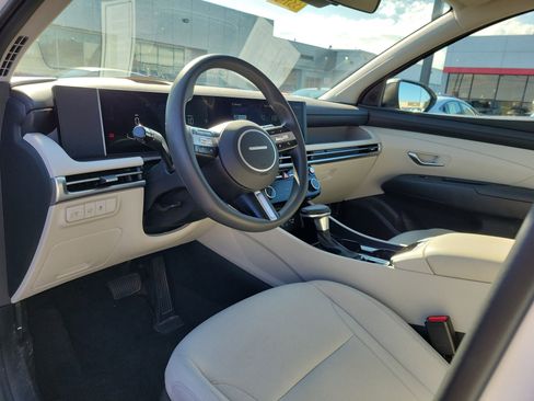 Used 2025 Hyundai Tucson SEL FWD image 19