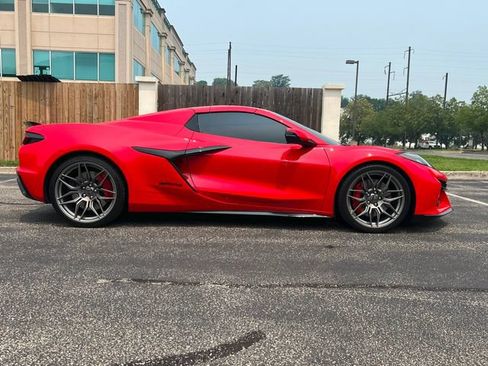 Used 2025 Chevrolet Corvette Z06 w/ Battery Protection Package RWD image 20