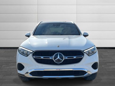 Used 2025 Mercedes-Benz GLC 300 image 7