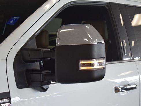 Used 2023 Ford F250 Lariat w/ Chrome Package AWD/4WD image 19