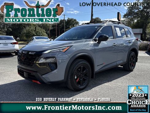 Used 2025 Nissan Rogue SV AWD/4WD image 1