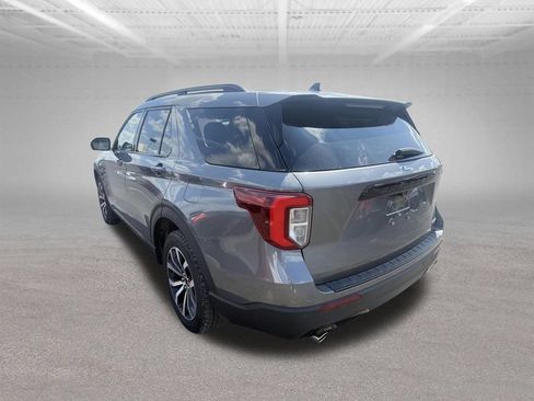 Used 2023 Ford Explorer ST-Line AWD/4WD image 9