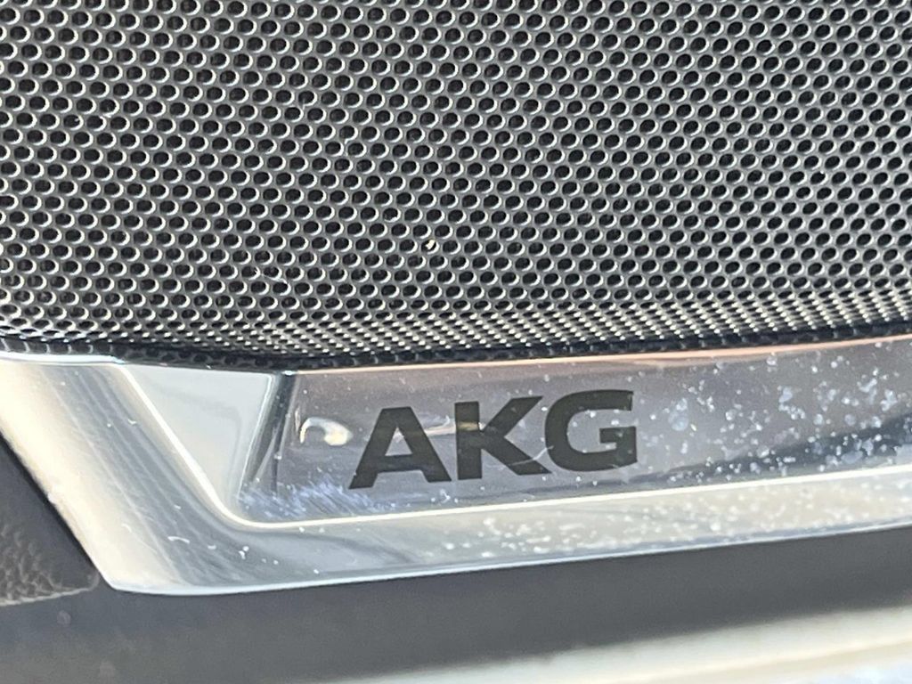 Certified 2025 Cadillac Escalade Sport AWD/4WD image 76