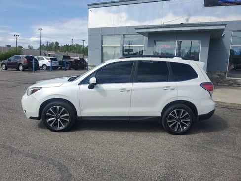 Used 2018 Subaru Forester 2.0XT Premium AWD/4WD image 2
