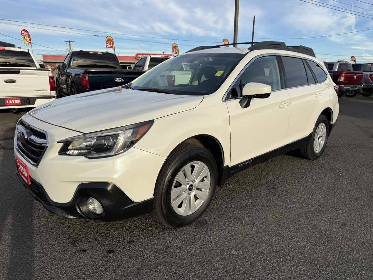 Used 2019 Subaru Outback 2.5i Premium w/ Popular Package #2 AWD/4WD image 3