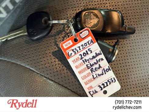 Used 2015 Hyundai Elantra Limited FWD image 21