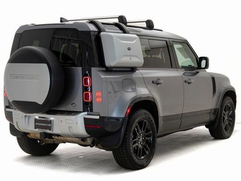 Used 2020 Land Rover Defender 110 S image 31