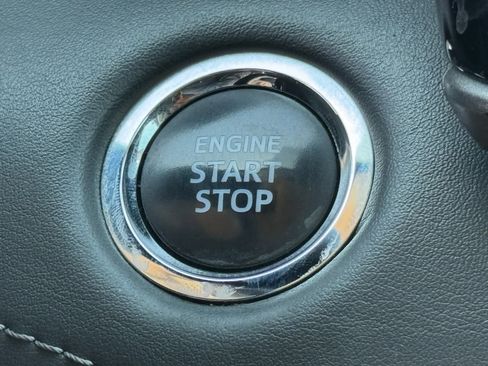 Used 2023 Toyota Highlander LE image 29