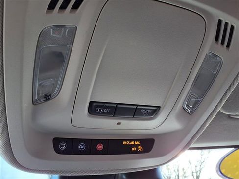 Used 2021 Buick Envision Preferred image 19