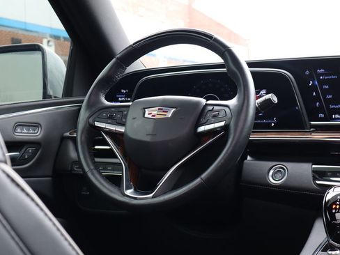 Used 2024 Cadillac Escalade Premium Luxury image 55