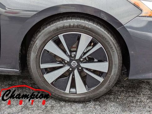 Used 2022 Nissan Altima 2.5 SV image 12