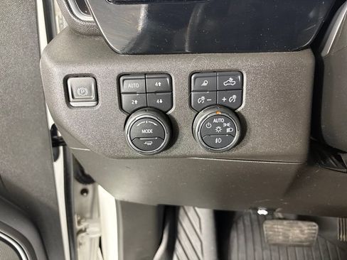 Used 2023 Chevrolet Silverado 1500 LTZ w/ LTZ Premium Package AWD/4WD image 27