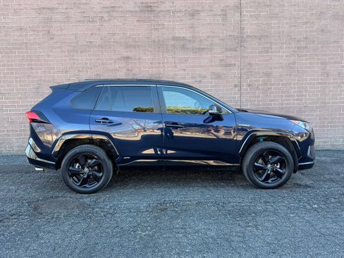 Used 2021 Toyota RAV4 XSE image 7