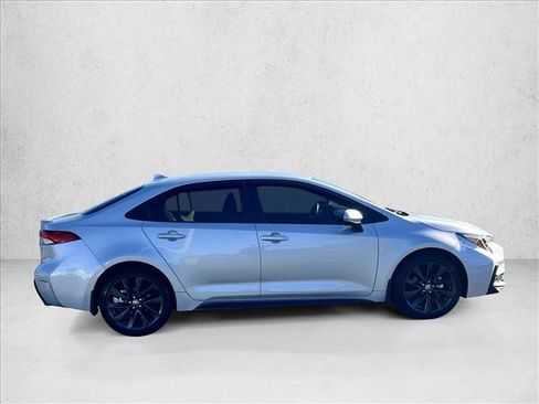 Certified 2025 Toyota Corolla SE image 4