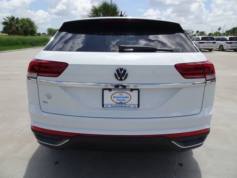 Used 2023 Volkswagen Atlas Cross Sport SE FWD image 5