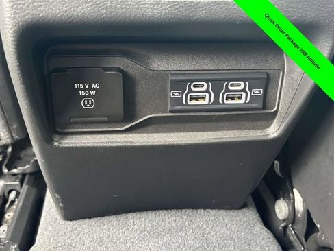 Used 2023 Jeep Grand Cherokee Altitude AWD/4WD image 26