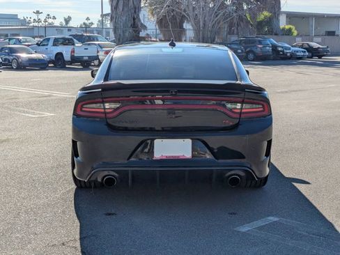 Used 2017 Dodge Charger R/T Scat Pack w/ Beats Audio Group image 7