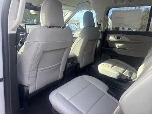 New 2026 Ford Explorer Active w/ Active Comfort Package image 20