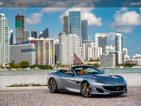 Used 2019 Ferrari Portofino image 2