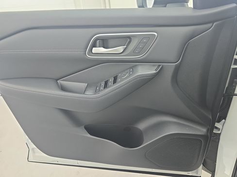 New 2026 Nissan Rogue Platinum w/ Tech Package AWD/4WD image 27