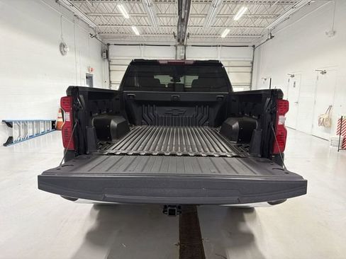 Certified 2025 Chevrolet Silverado 1500 LT AWD/4WD image 15