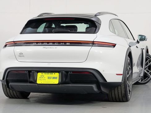 Used 2021 Porsche Taycan 4 Cross Turismo w/ Premium Package image 5