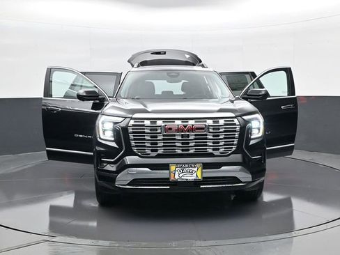 Used 2026 GMC Terrain Denali w/ LPO, Floor Liner Package image 31