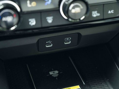 Used 2025 Honda Accord Touring image 34