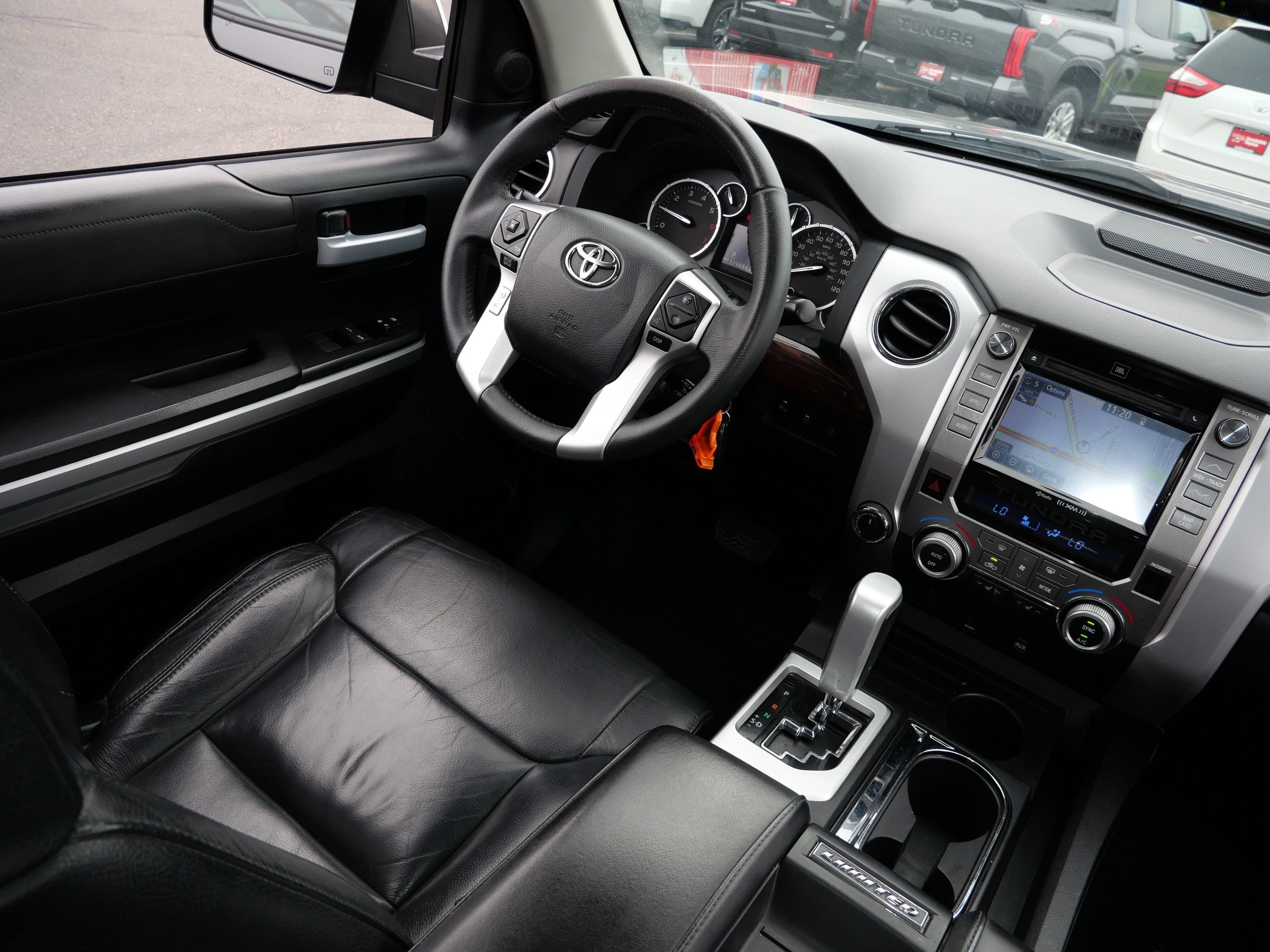 Used 2015 Toyota Tundra Limited w/ Limited Premium Package AWD/4WD image 9