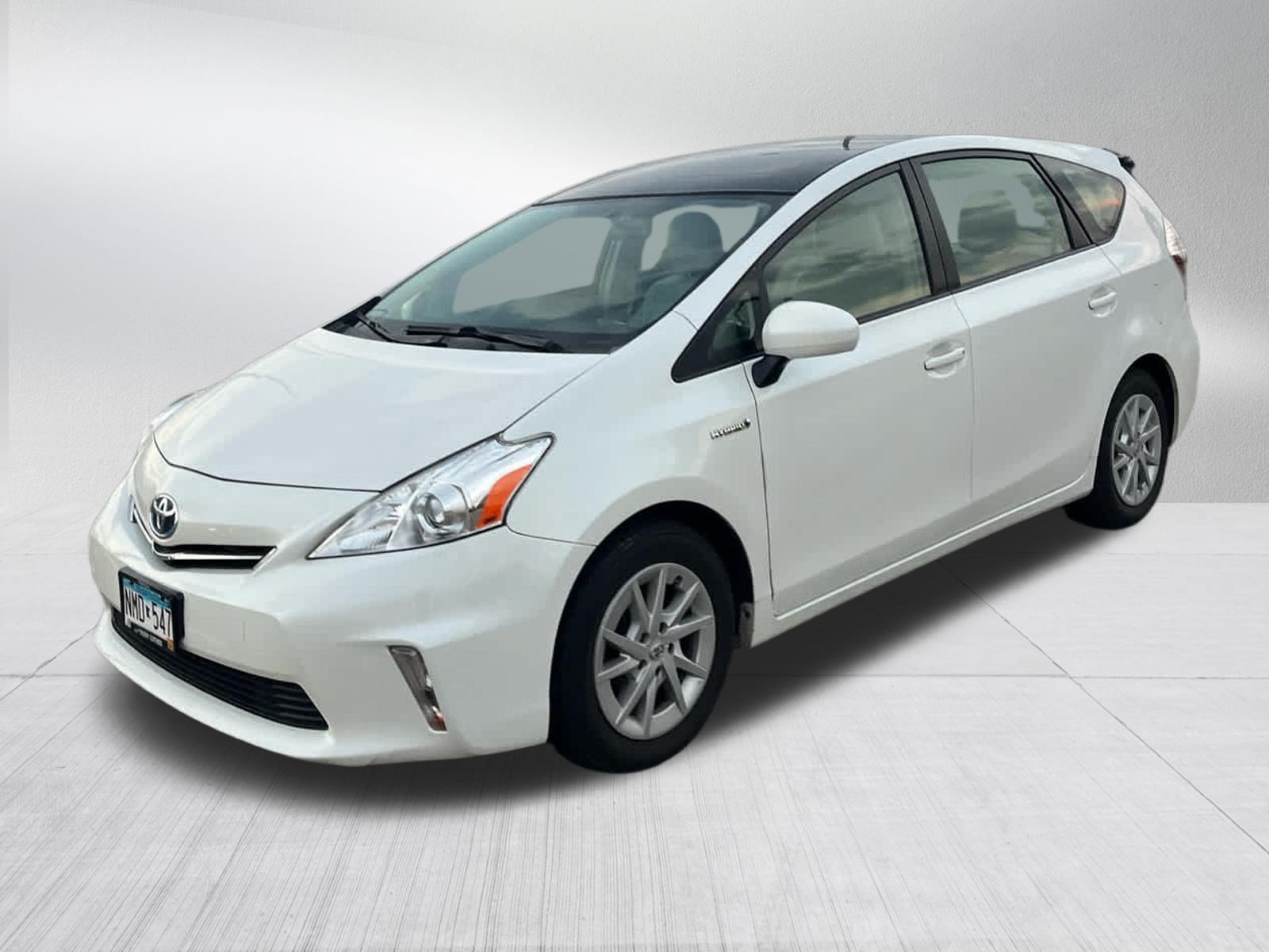 Used 2014 Toyota Prius V Three FWD image 8