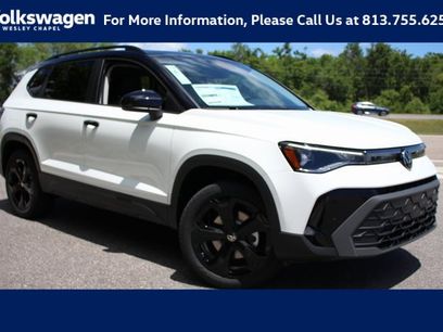 New 2025 Volkswagen Taos SE
