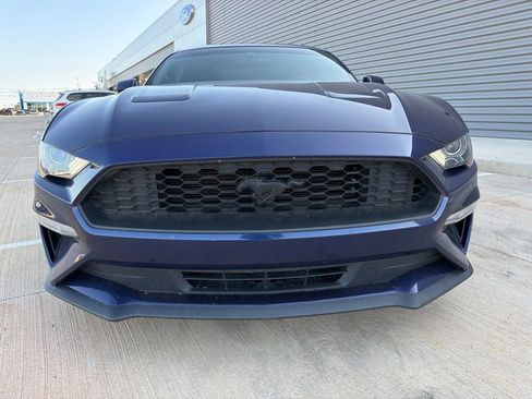 Used 2019 Ford Mustang Coupe w/ Equipment Group 101A RWD image 9