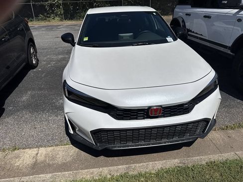 Used 2025 Honda Civic Sport image 3