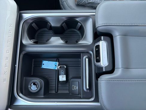 New 2026 Ford Expedition Max Active AWD/4WD image 26