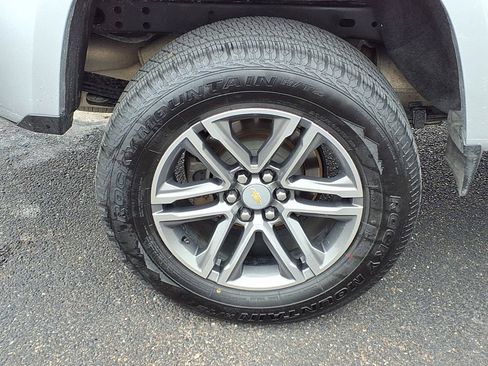 Used 2019 Chevrolet Colorado W/T w/ Custom Special Edition RWD image 10