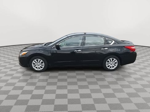 Used 2016 Nissan Altima 2.5 S w/ Power Driver Seat Package image 5