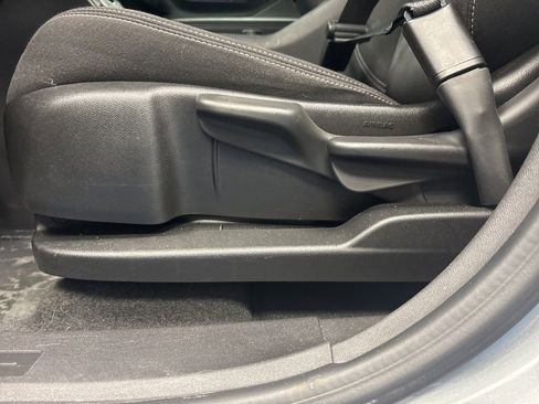 Certified 2024 GMC Terrain SLE image 25