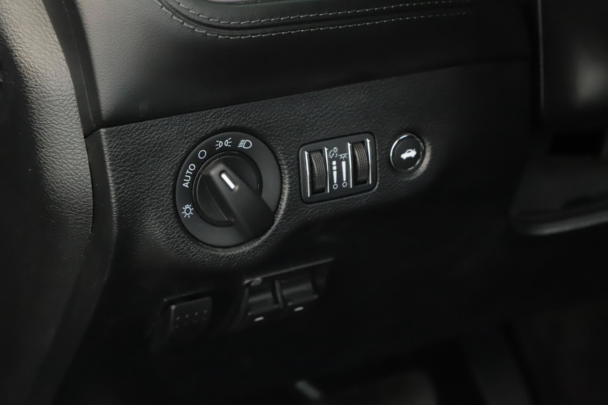Used 2023 Dodge Challenger R/T Scat Pack RWD image 7