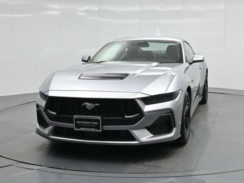 Used 2025 Ford Mustang GT RWD image 51